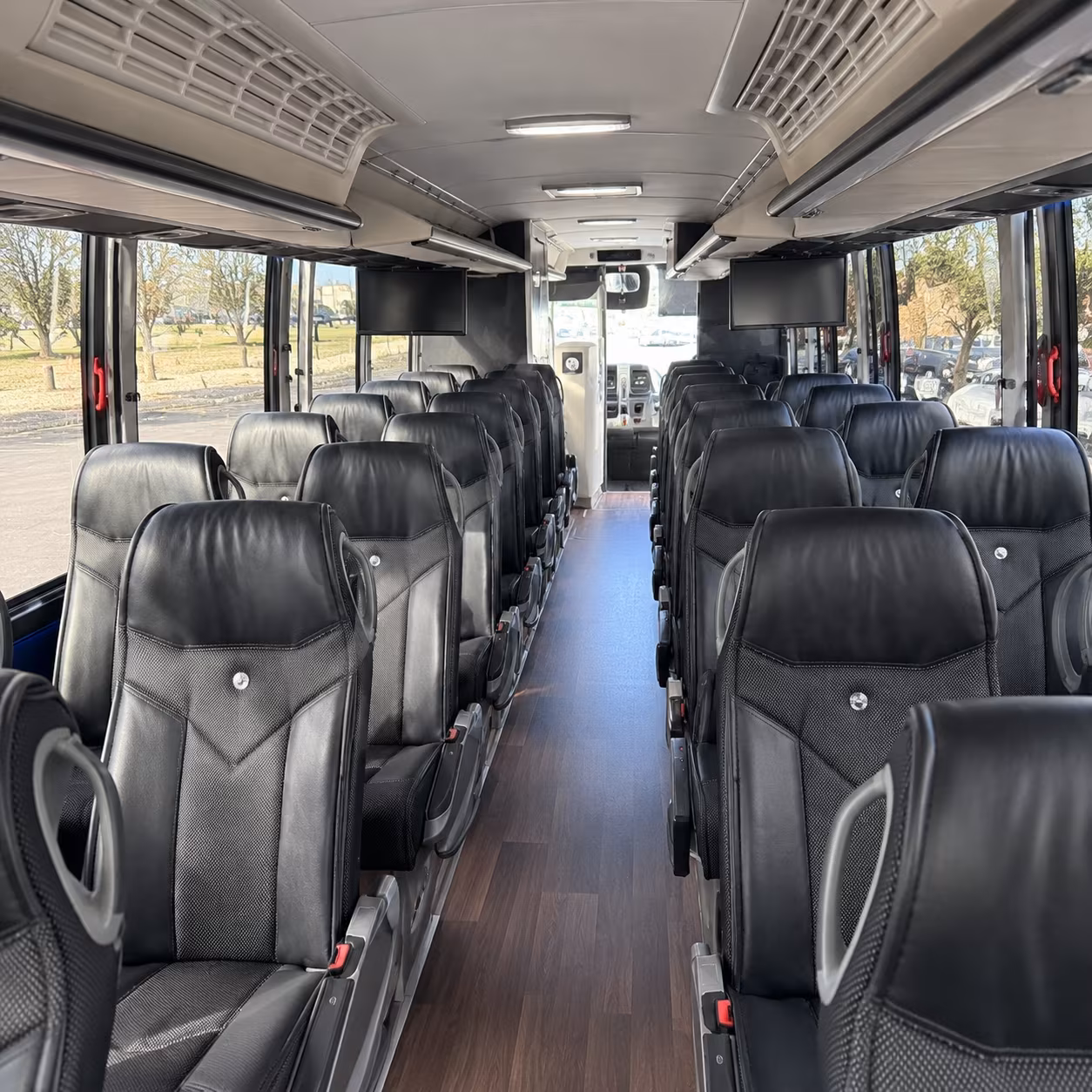 corporate shuttles to pechanga resort conference center from lake elsinore