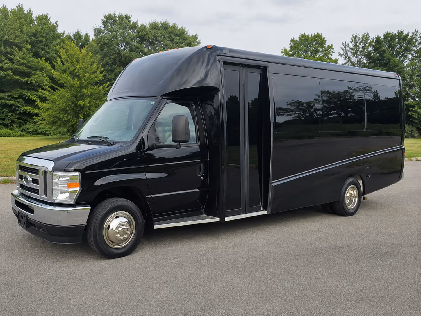 hemet book private event charter bus service in hemet