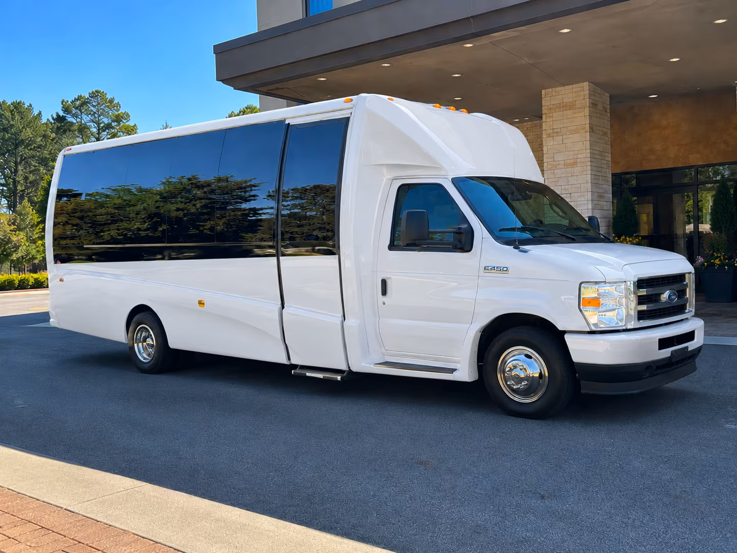 how the day of the week changes what a bus costs in lake elsinore california