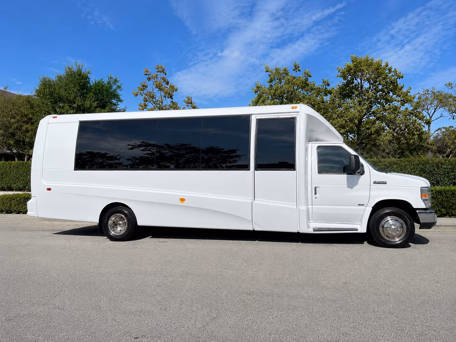 how the distance and duration of your trip affect charter bus rates in lake elsinore