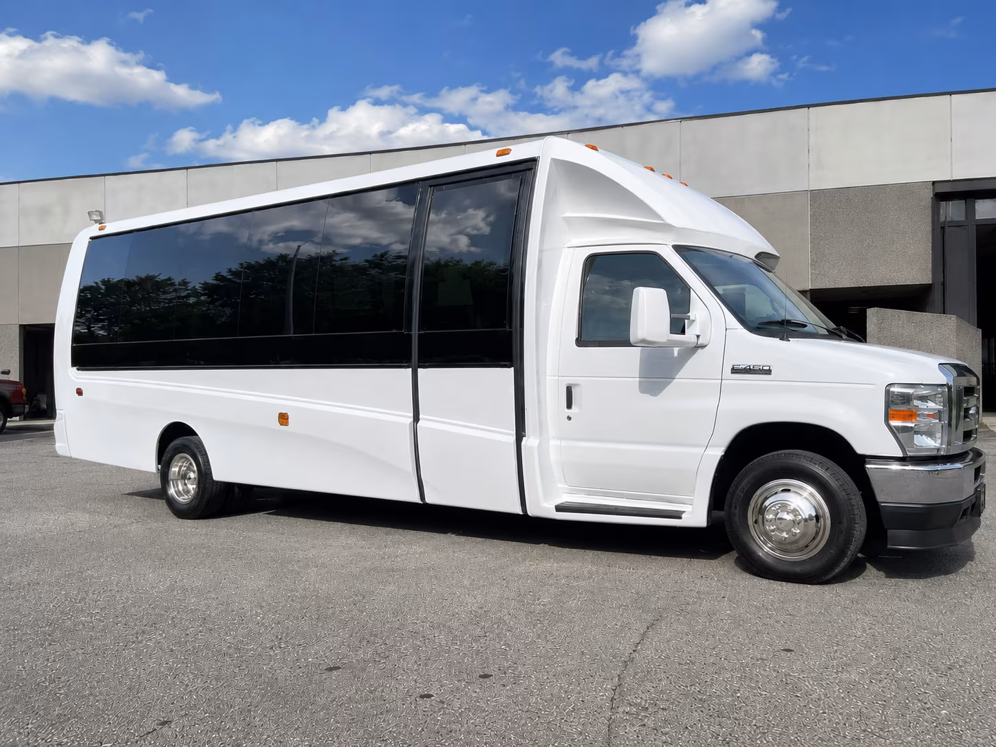 how the type of bus you choose changes the price in lake elsinore california