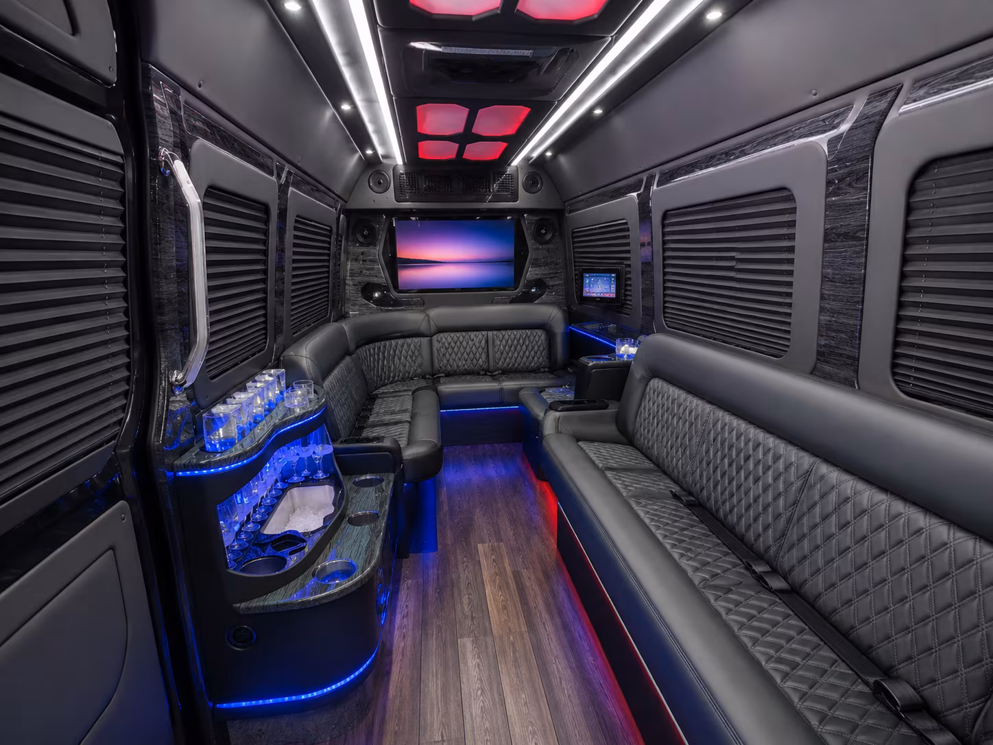 lake elsinore concert transportation onboard seating