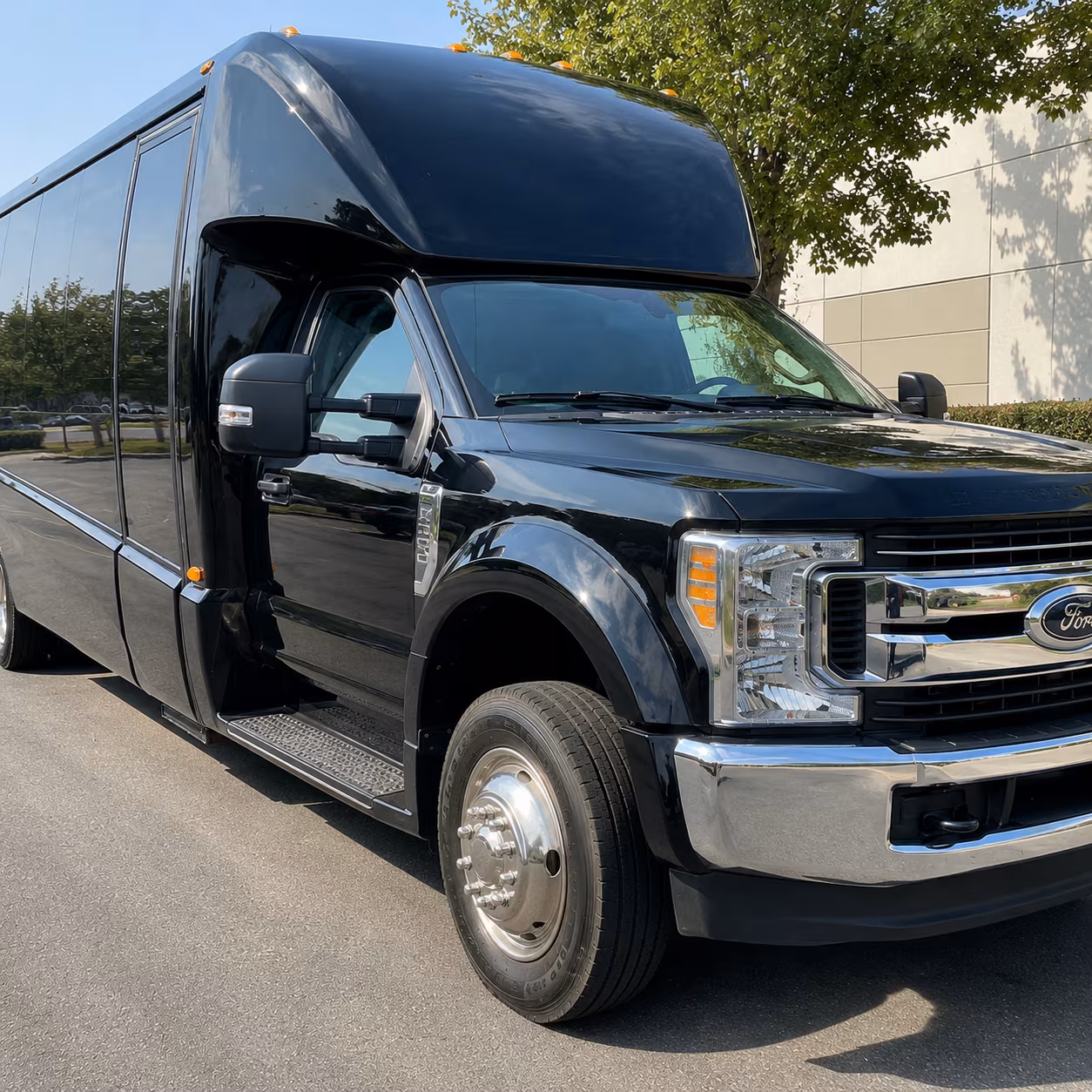 Lake Elsinore Corporate Event Transportation